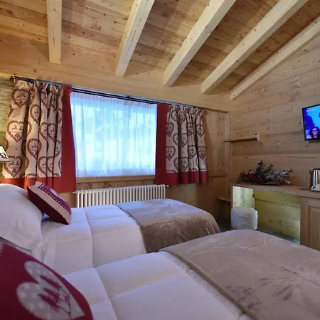 Il Cuore Del Cervino Pensjonat 4*